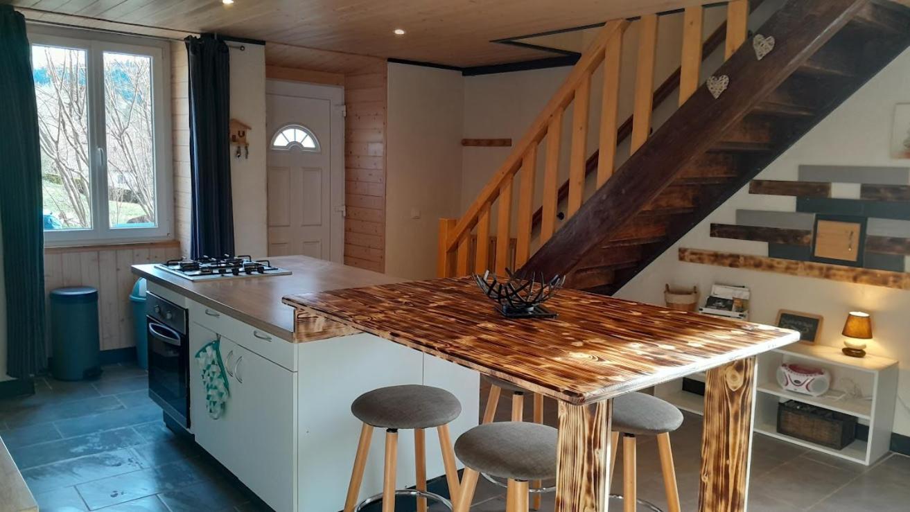 Maison Renove En Pierre Crotenay Bagian luar foto